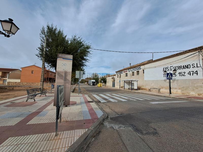 Foto dd978e44-89b1-4ddb-a768-ed21aa253c60. Parking coche en Villatobas