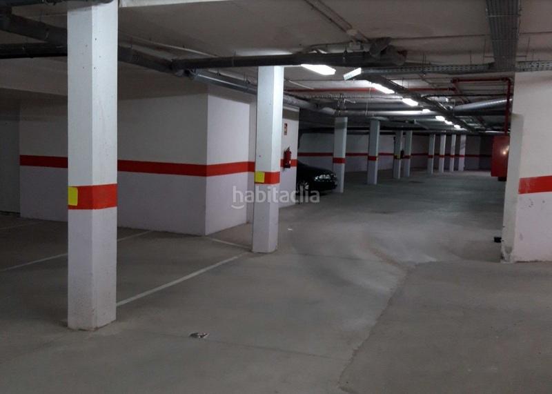 Foto f21f2a3c-5dc8-4efa-8476-ca28c0e4251c. Parking coche en Villatobas