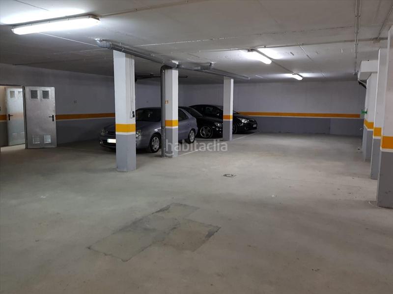 Foto b097ce0f-14b4-4e91-8274-0b0dccfa5bfa. Aparcament cotxe a Hervás