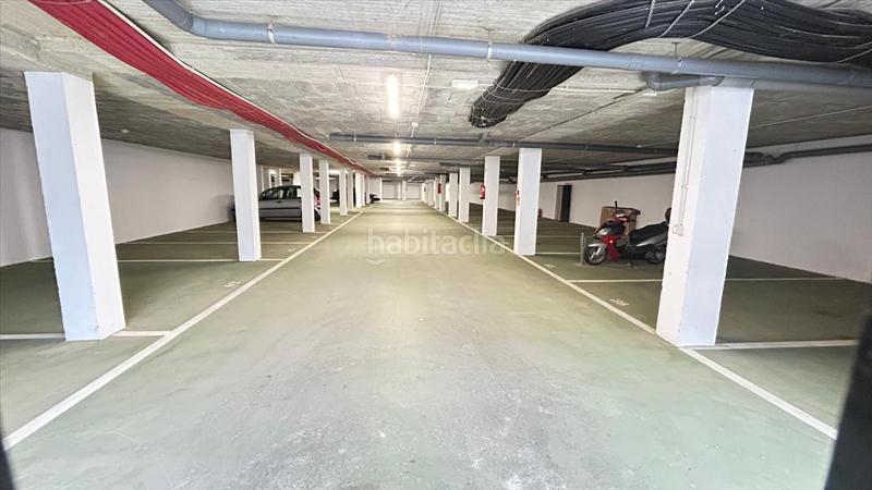 Foto 9c2ba7fa-b5bd-4d32-a4f0-d78085346a7b. Aparcament cotxe a Ampuero
