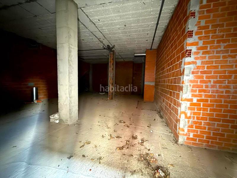 Foto 9cdec8d0-eb9b-40e7-b675-3ea5ba452d36. Local comercial en Centro Ponferrada