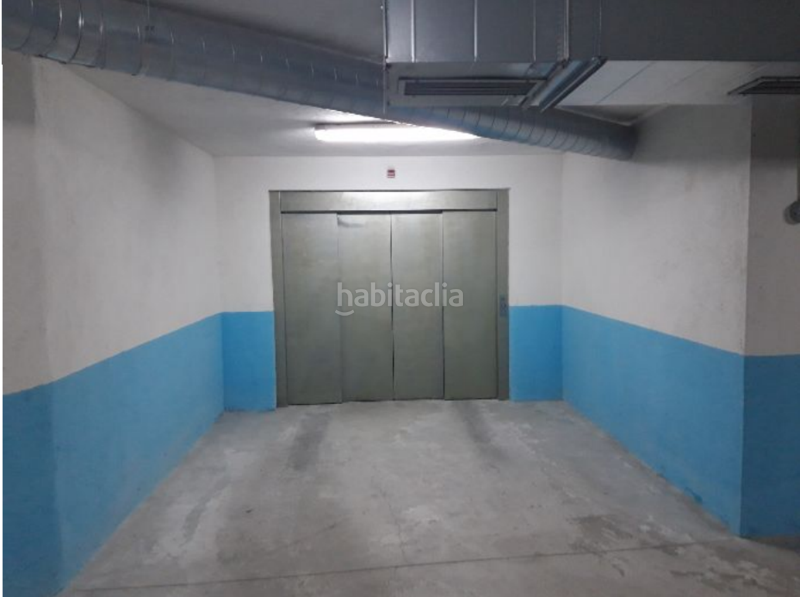 Foto 6cfa42ed-1fae-42b6-b958-1e32638ebd23. Parking voiture dans Sama Langreo