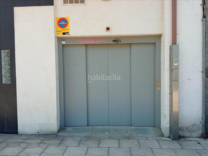 Foto 433fab51-ec97-46f9-8f83-e0a4db25040c. Aparcament cotxe a Sama Langreo