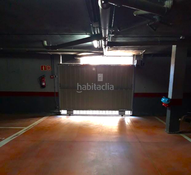 Foto 1e0d2923-a92a-4df0-8351-f79e9850519c. Parking coche en Colunga