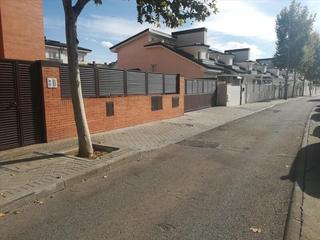 Autoparkplatz  Pilar miró