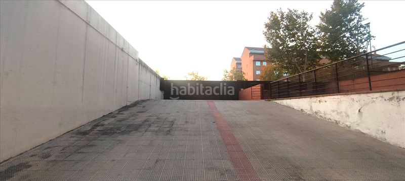 Foto c16fcc28-0a2b-435d-9279-7bb1b45ea918. Aparcament cotxe a Centro Rivas - Vaciamadrid