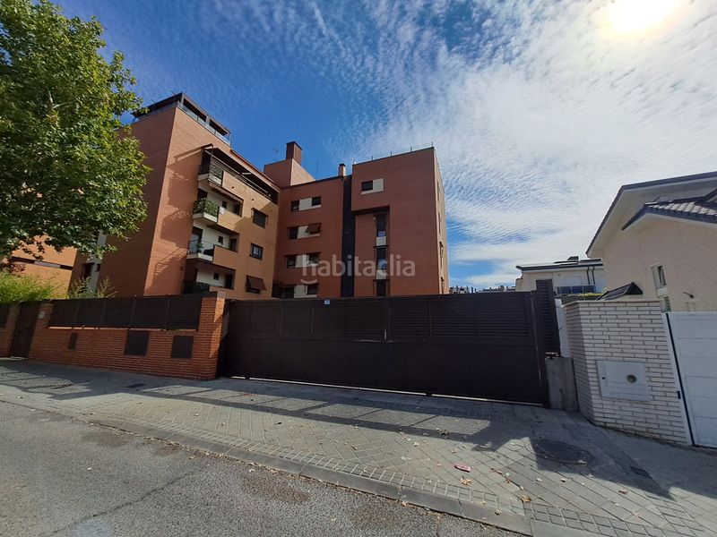 Foto f2863926-a2de-4aa8-b12a-cac4d4e0d177. Aparcament cotxe a Centro Rivas - Vaciamadrid