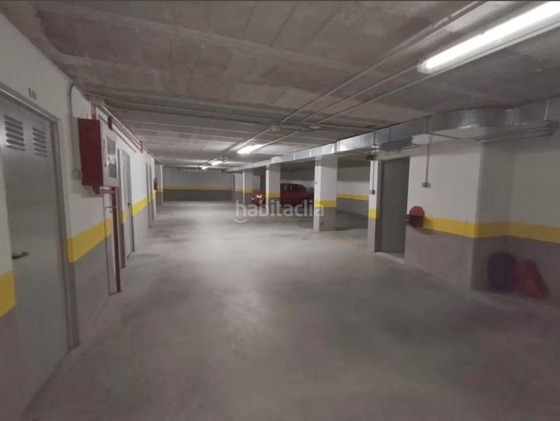 Foto 5137581a-1447-43e5-aa20-ab179406c498. Parking voiture dans Sardoma - Castrelos Vigo