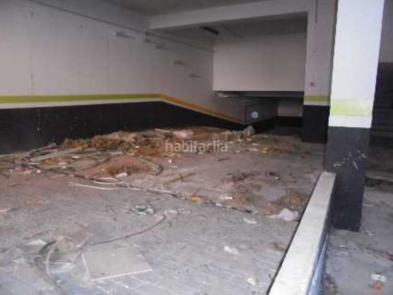 Foto 10f9310d-1c2a-4a74-87ab-6413cae44d7e. Parking voiture dans Casarrubios del Monte