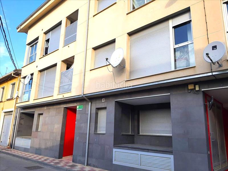 Foto cfb1cae0-95d5-4373-a372-7eea1e8b8fa6. Parking coche en Cadreita