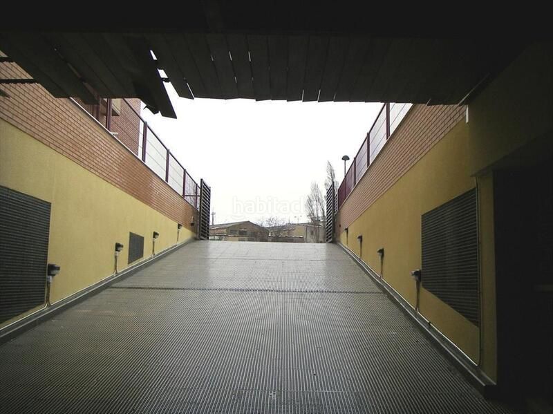 Foto 3edab03f-a02c-44bf-806d-e5177e17da4d. Aparcament cotxe a Delicias Valladolid