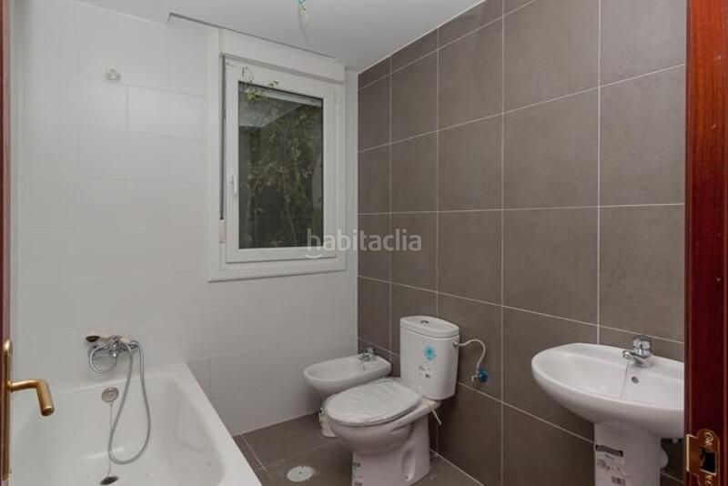 Foto e48653e6-840d-42ef-aa7e-8b6d720157a1. Pis amb calefacció piscina a Arredondo