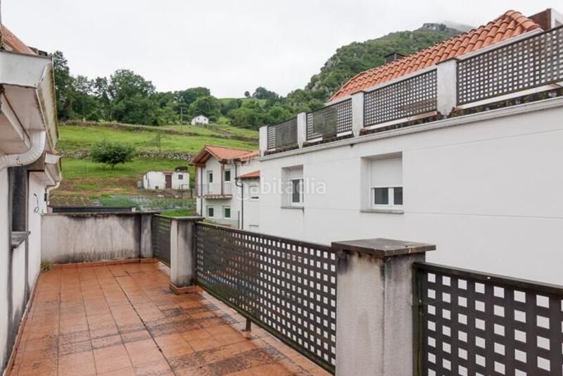 Foto f37d4594-74ab-40c2-b29c-e6ba503f9d69. Pis amb calefacció piscina a Arredondo