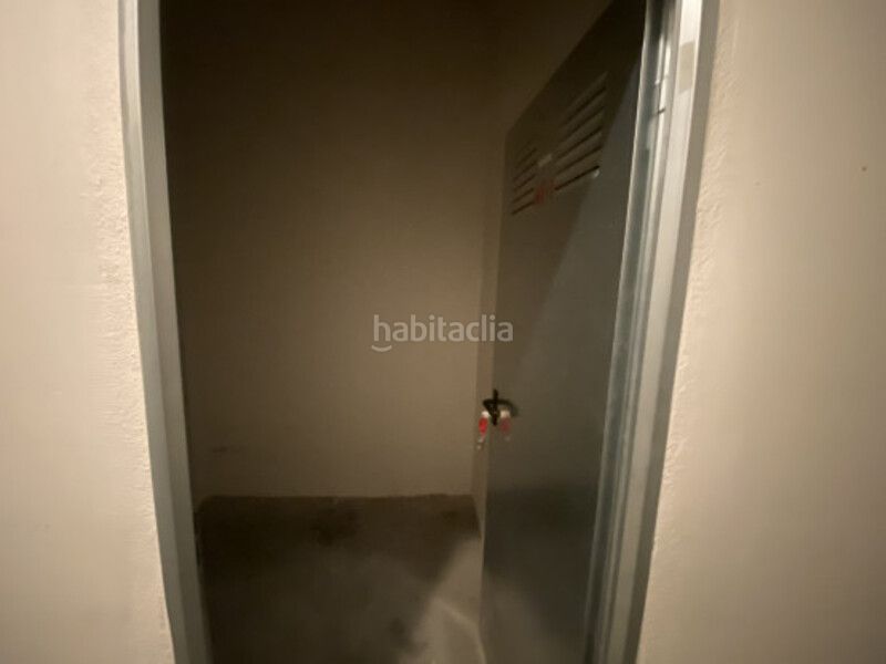 Foto 32b66aec-6591-4859-99d1-1b62f8dadd64. Aparcament cotxe a Xove
