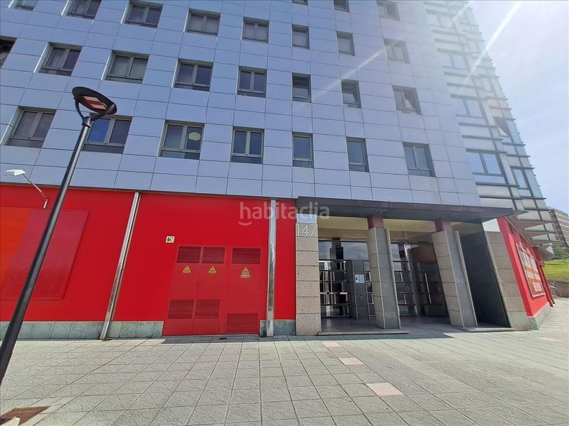 Foto 53a4a5a4-782a-4f70-851f-f56f2deb617e. Aparcament cotxe a Eirís Coruña (A)