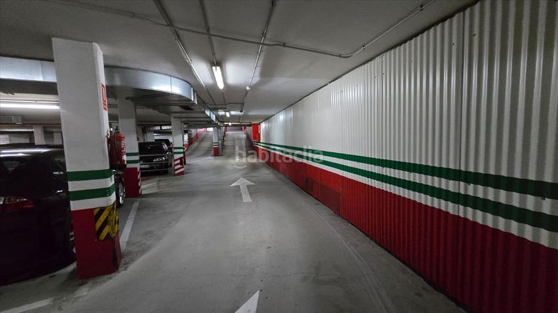 Foto 5593bf2d-97d4-4345-bc30-600f88797b9a. Aparcament cotxe a Eirís Coruña (A)