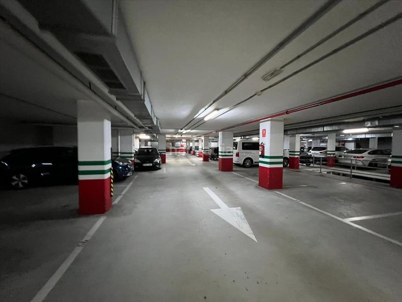 Foto 66b5a806-3772-4e47-965d-f45e2d7fe696. Parking coche en Eirís Coruña (A)