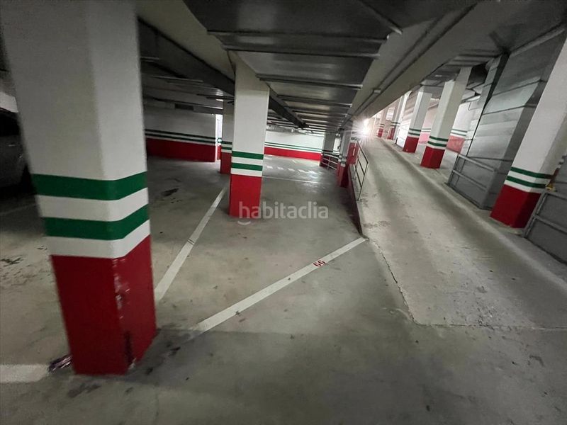 Foto f9314abb-51a3-42b0-8fdb-bb137c79530b. Parking coche en Eirís Coruña (A)