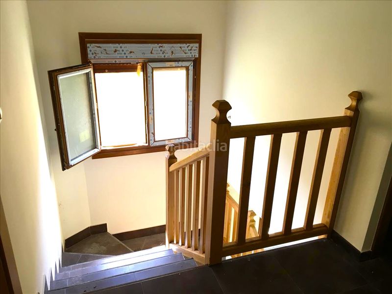 Foto b2c55c04-afc1-467f-9408-1ca4b9ff1c32. Piso en Ruesga