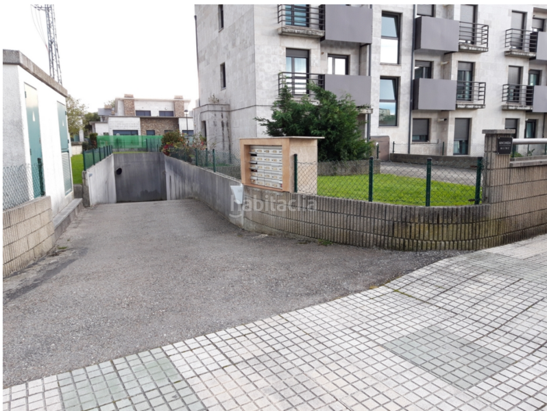 Foto 3fe75d81-ac64-41b6-9cd1-78c39af30663. Car parking in Polanco