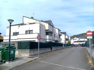 Parking voiture  Pomaluengo