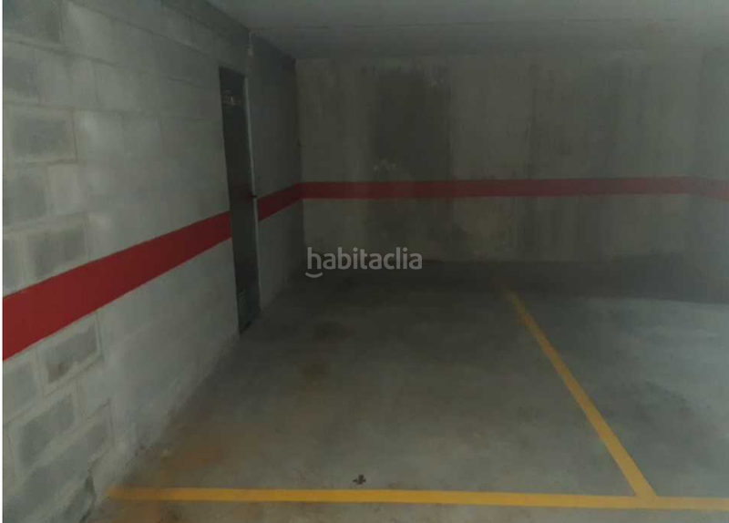 Foto 833fca64-db34-428f-ae5e-5696832664d8. Parking coche en Sama Langreo