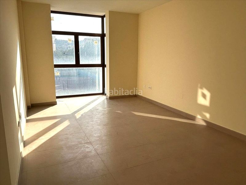 Foto a38a6b02-a107-49ea-a931-4d81179a6586. Apartament amb calefacció aparcament a Barrio de Ciudad Jardín Málaga