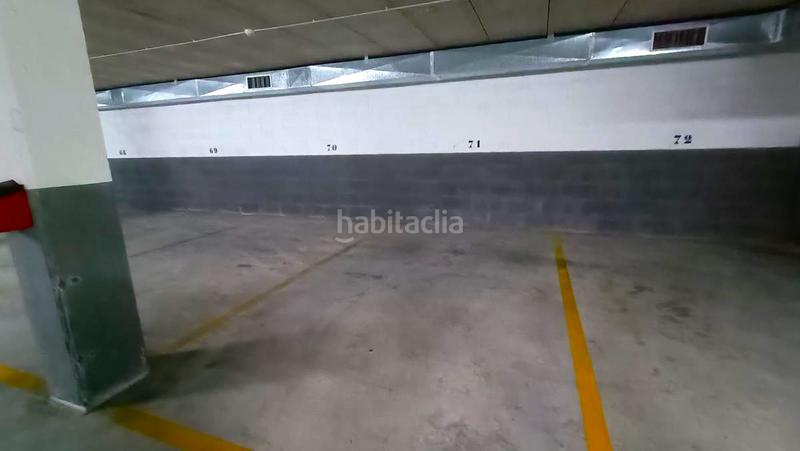 Foto c80728e0-e6d8-49be-91b7-5669152fa614. Parking coche en La Pereda Santander