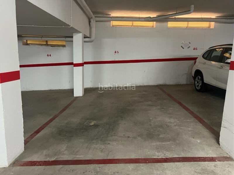 Foto 8101d590-25b6-4e09-a1b3-c10fbc1e3e0f. Parking coche en playa de Garrucha Garrucha