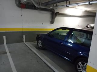 Parking coche  Procuradores del comun