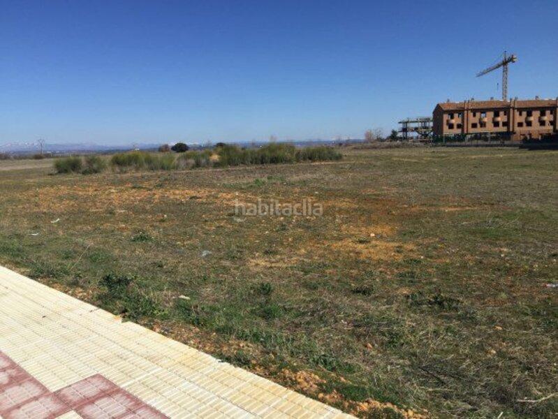 Foto a5f5af4a-eed4-4e9e-ba3e-c24961e061e2. Terreny residencial a Valverde de la Virgen