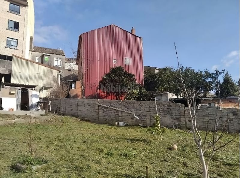 Foto ba8e8f75-ed09-4652-ad33-86239f1e1340. Terreny residencial a Lavadores Vigo