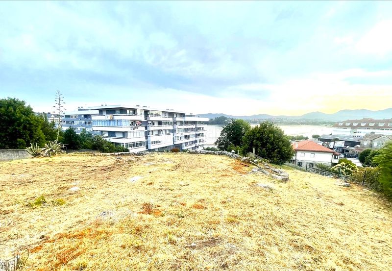Foto 4b91020a-a806-4135-bdd7-b33c81cbb170. Terreny residencial a Baiona