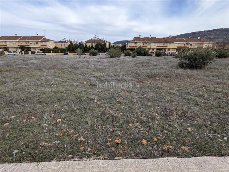 Foto b7c84161-b090-4146-a793-b547a065209f. Terreno residencial en PAU 2-600 Puertollano