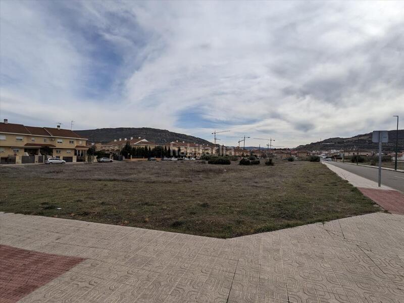 Foto dbc3f4b4-a9b5-41bd-bd2c-849f85a30987. Terreno residencial en PAU 2-600 Puertollano