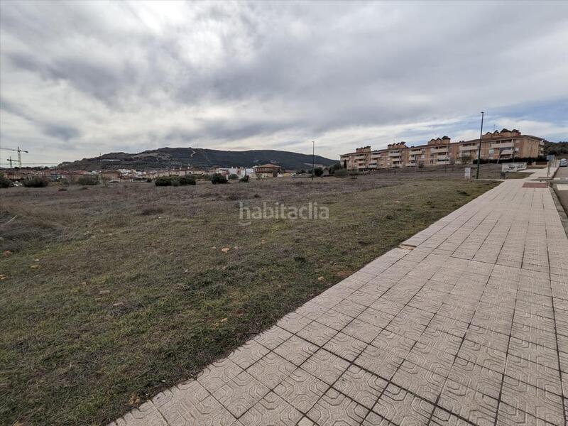 Foto 4266e9c8-ed58-44b4-a62e-00f224309ff5. Terreno residenziale in PAU 2-600 Puertollano