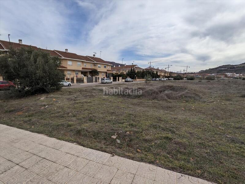 Foto d9828157-0465-467b-a999-fa6ba36b27f6. Terreno residenziale in PAU 2-600 Puertollano