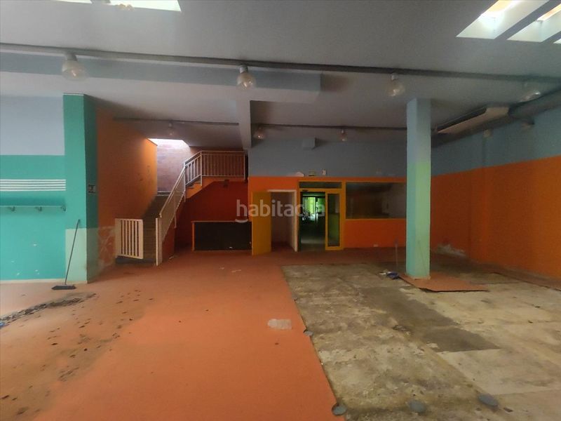 Foto 7cb0aa6d-13c1-4b9e-b655-d3cfa78480d9. Local comercial a Centre Viladecans