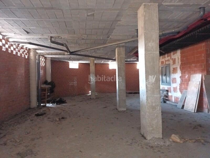 Foto 8870dbb1-57ee-4b56-8cc8-28a2ee30882b. Local comercial en La Felguera Langreo