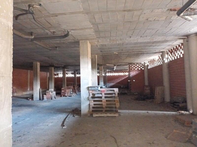 Foto b6e1aeb0-57ed-4047-bc81-b46be7807410. Local comercial en La Felguera Langreo