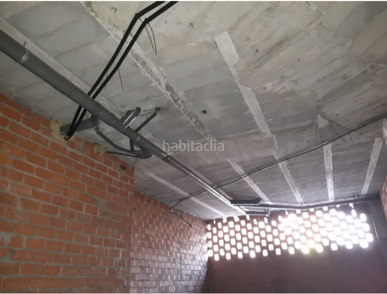 Foto ffbc0c2e-2720-415c-b6ac-a0a78ba8f9fe. Local comercial en La Felguera Langreo