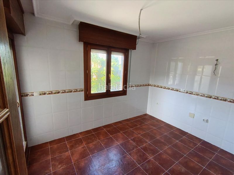 Foto 2dd0a5d5-20c4-456d-8866-03d185e40235. Casa amb aparcament a Arnuero