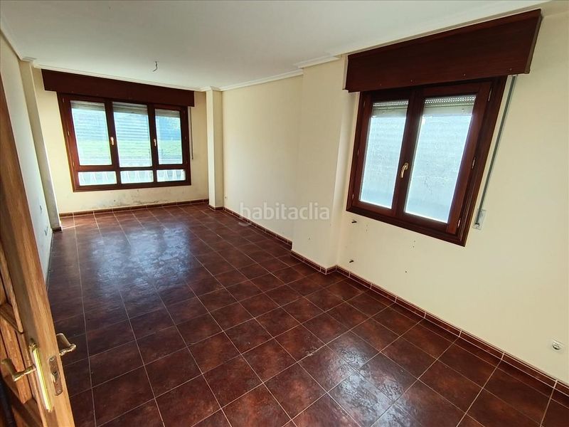 Foto 4a2d2168-8eed-45b6-8c08-8bbfbe21ebe1. Casa amb aparcament a Arnuero