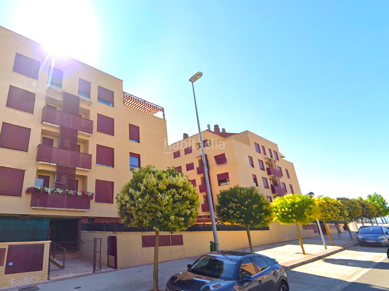 Foto 1569f7c1-3ebe-4a7d-a544-43f6aaf3523a. Aparcament cotxe a Portillejo - Valdegastea Logroño