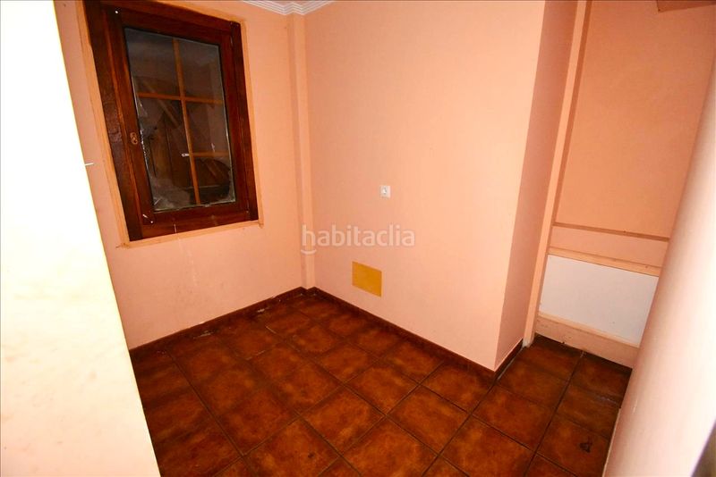 Foto 876c0e19-228c-4661-a1d0-3e80a69df1bd. Haus mit parking in Liendo