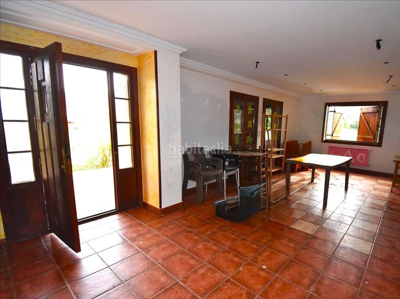 Foto 8acf3d7e-c44d-4592-a23b-0722b8992608. Haus mit parking in Liendo