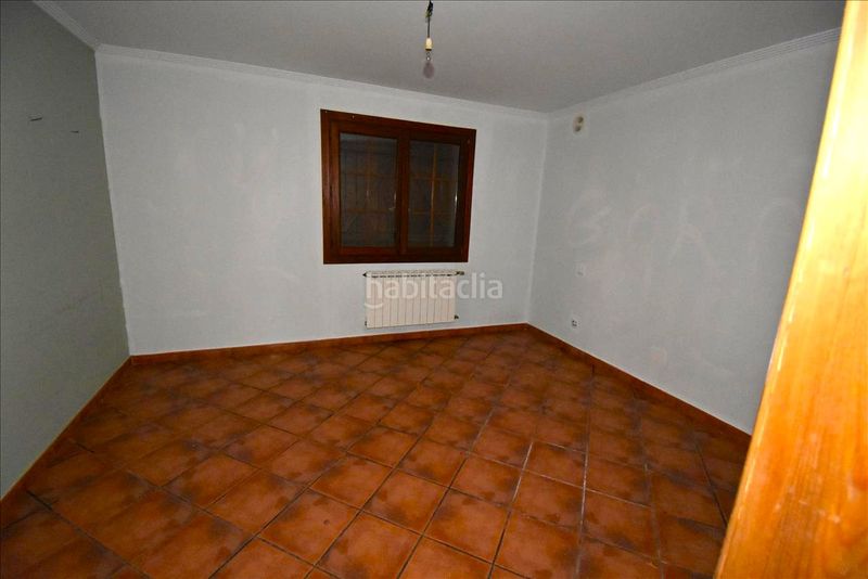 Foto a3b2db31-979c-4972-a4e7-38f2db39c580. Haus mit parking in Liendo