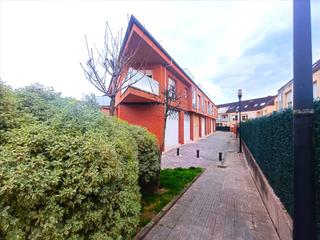 Aparcament cotxe  Parayo, urb. el rubion