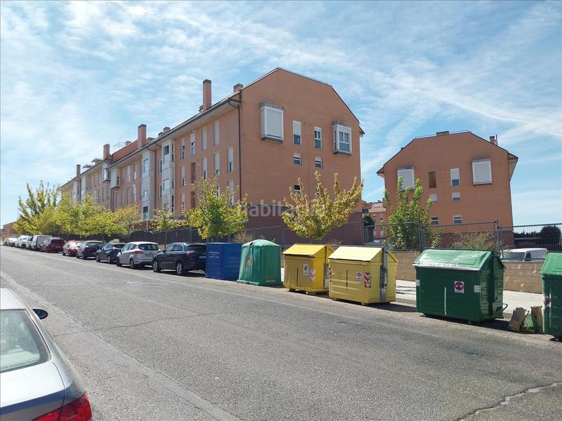 Foto f19dfe07-ea56-4f10-a53d-142e26bdaf84. Aparcament cotxe a Urbanización El Mediterráneo Arroyomolinos