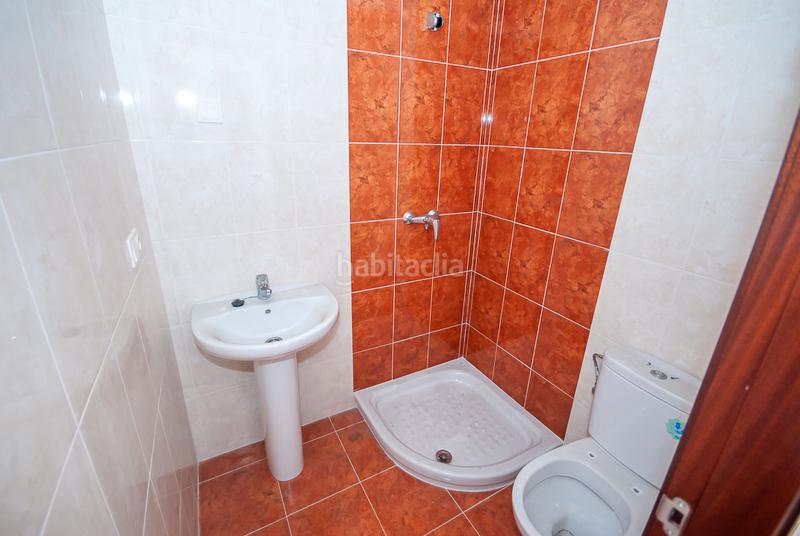 Foto e32d0134-1b26-442f-a001-e767823cf97a. Piccolo appartamento con parcheggio in Outes